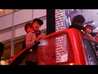 Amber at new york sightseeing bus (111022)