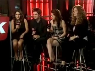 Twilight cast on etalk (robert pattinson,kristen stewart,nikki reed and rachelle lefevre)