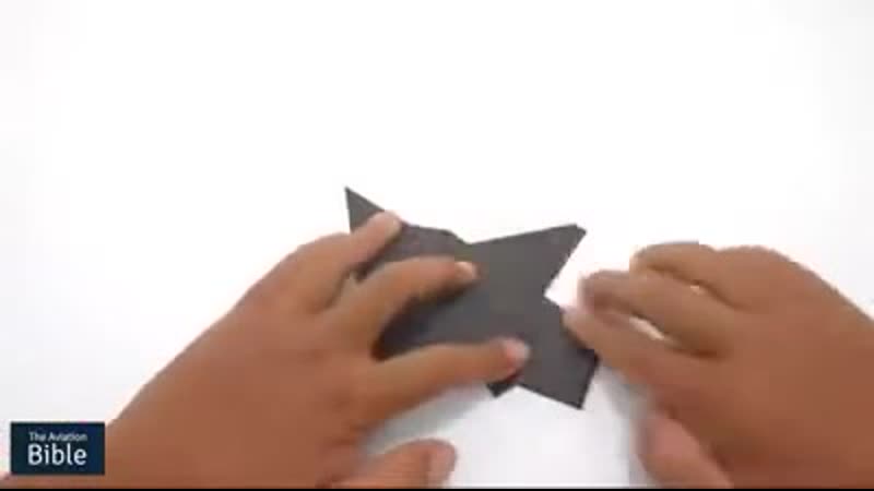 Все же умеют складывать самолёты из бумаги
