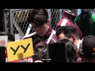 [fancam] 171027 exo’s sehun @ vltn pop up event