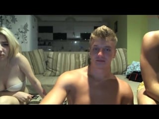 2boysn1girl [cam show chaturbate girl boy]