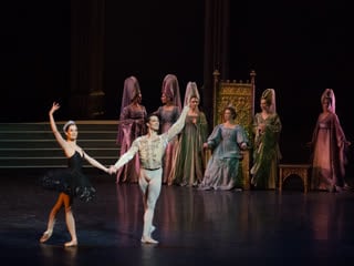 Swan lake [by nureyev after petipa] amandine albisson, mathieu ganio, françois alu ballet de l'opéra de paris 2016