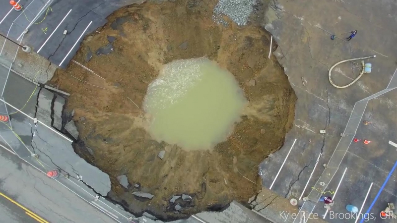 ✔ особое мнение огромный провал грунта в орегоне, сша