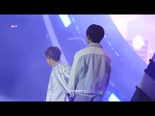 [4k] 190428 광주 슈퍼콘서트 boy with luv 작은 것들을 위한 시 방탄소년단 태형 뷔 직캠 bts v focus fancam