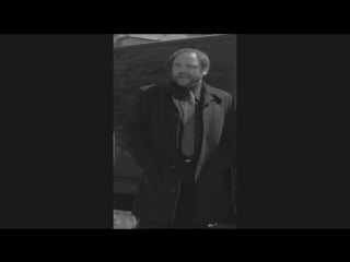 Кроули молодые цепляет