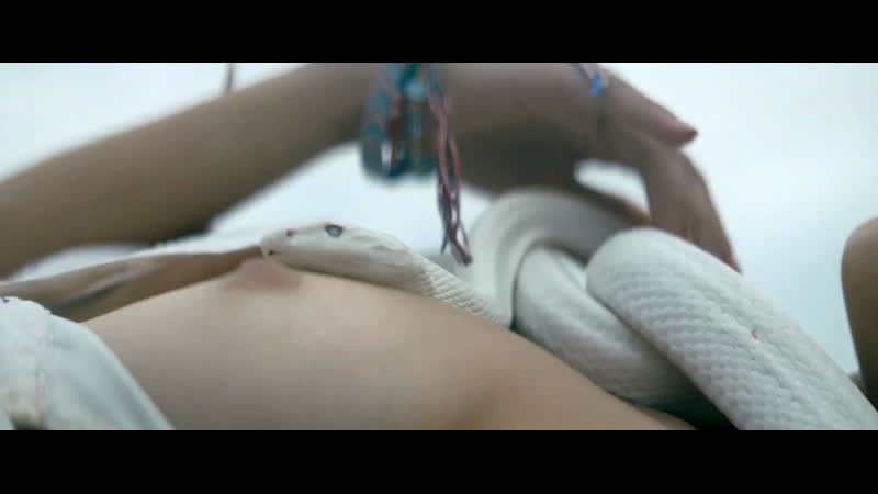 Дианна агрон, пас де ла уэрта обнажённая / dianna agron, paz de la huerta bare ( 2015 )