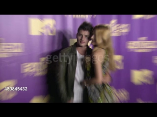 Gregg sulkin bella thorne at comic con international 2015 mtv fandom awards
