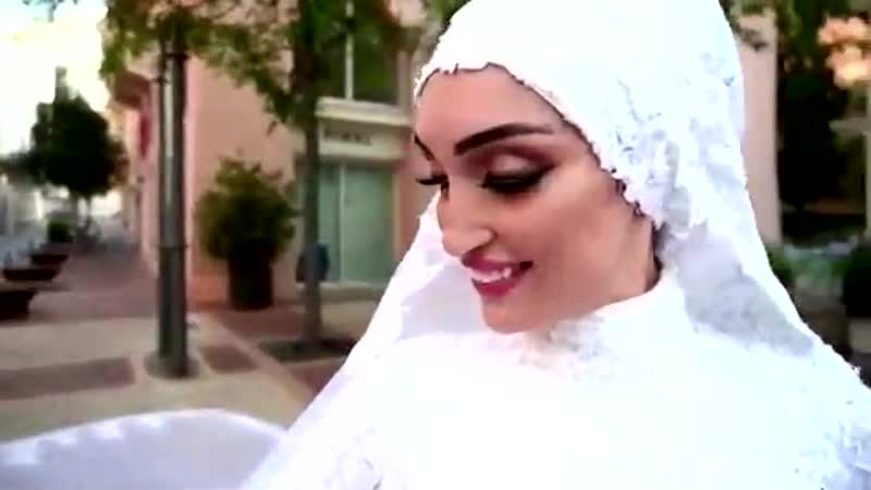 Взрыв в бейруте помешал молодоженам снять свадебное видео