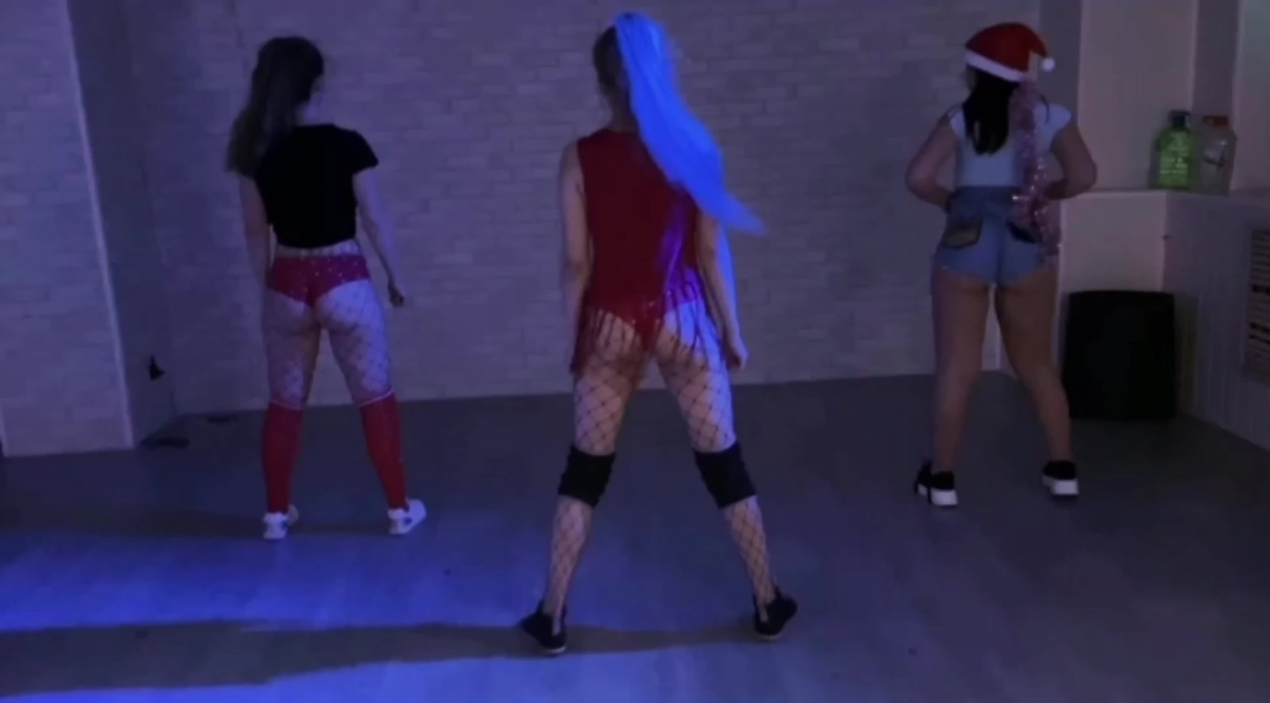 Juliakul private moments