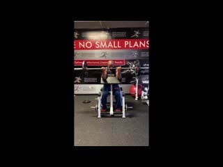 James harrison bench press reps 405 with no spotter, incredible natural strength