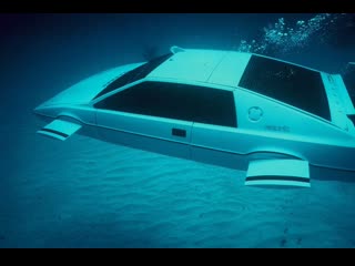 The worlds first submarine car 50 years of bond cars top gear топ гир и машина амфибия подлодка водоплавающий автомобиль