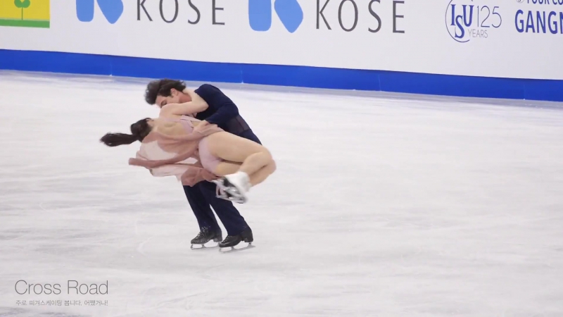 Tessa virtue &amp; scott moir (can) ¦ after runthrough ¦ 2017 02 17 4cc ice dance ¦ official practice
