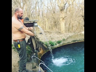 Купель родниковая вода рядом с домом