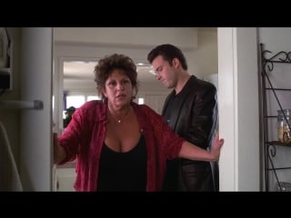 Lainie kazan ass gigli (2003)