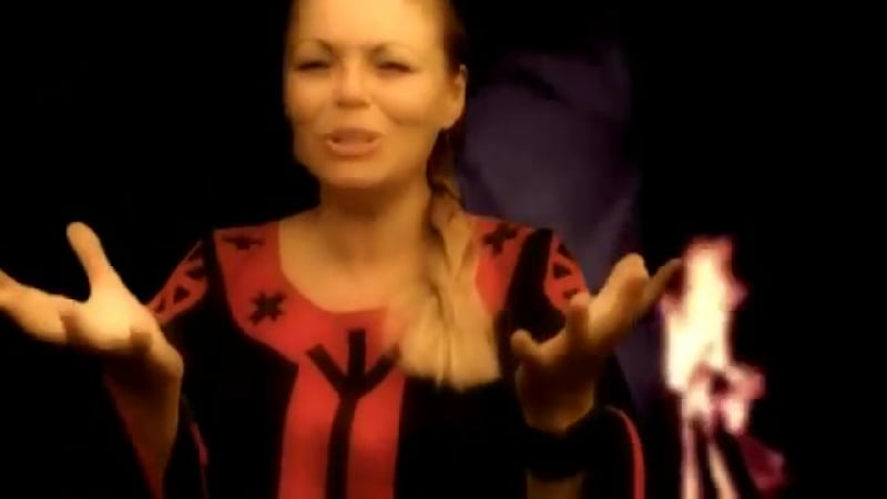 Велеслава поднимайтесь с колен