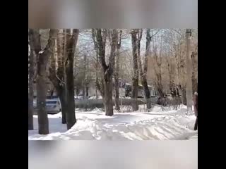 Мужчина с обрезом взял в заложники сотрудницу микрофинансовой организации