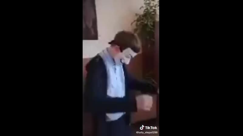 Анонимус porn video – Девочки и тик ток анонимус флексит в шк под эринби