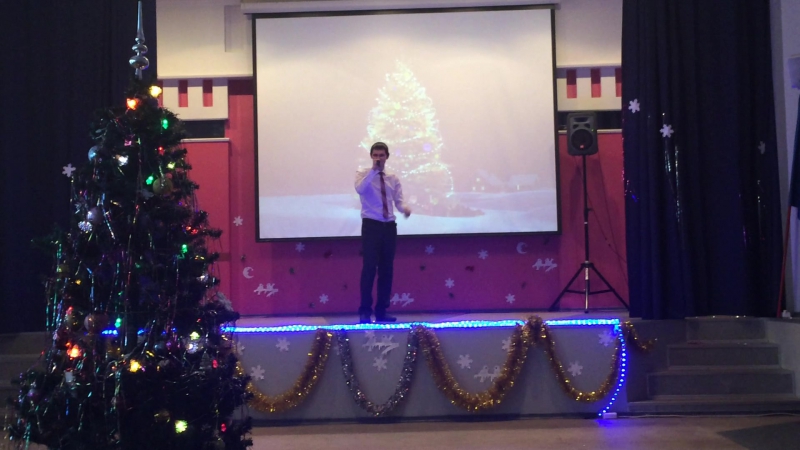 Иннокентий жихарев с песней "звенит январская вьюга"