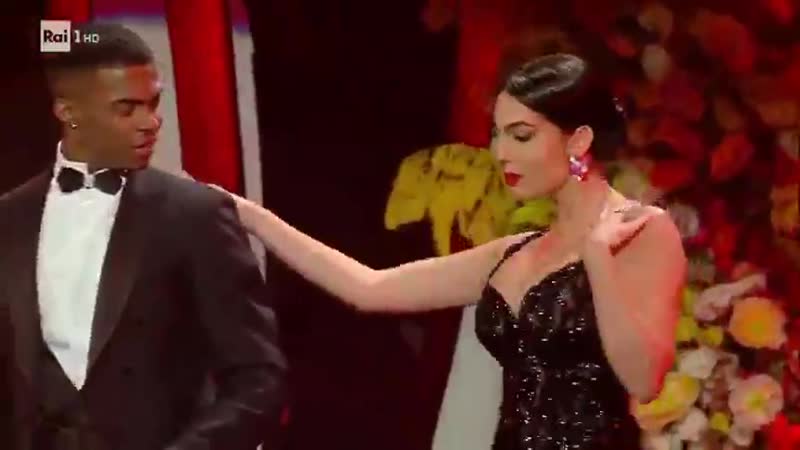 Джорджина родригез на сцене sanremo music festival