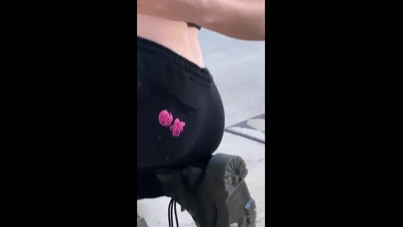 Круглый попец и чуть сосцов марьяны ро / твои блогерши