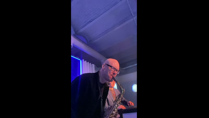 Dj sandr &amp; syntheticsax live from shelk 5