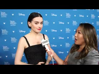 Daisy ridley weighs in on reys light and dark aspects in riseofskywalker d23