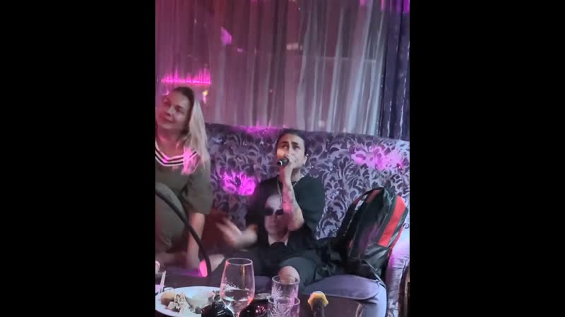 Караоке porn video – Анастасия дашко и карина красавина в караоке