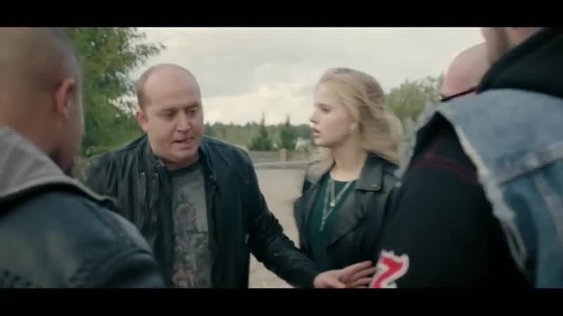 Слышь, за углом поссышь! полупокеры!