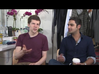 Backstage on broadway jesse eisenberg, kunal nayyar star in new dramedy ‘the spoils’