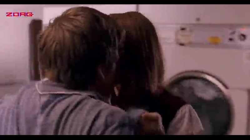 Секс в прачечной с дженнифер энистон