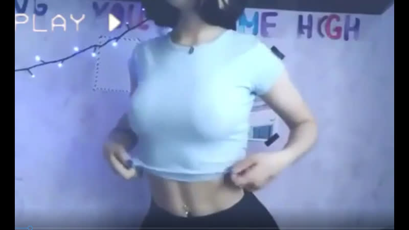 18+ дефка показывает