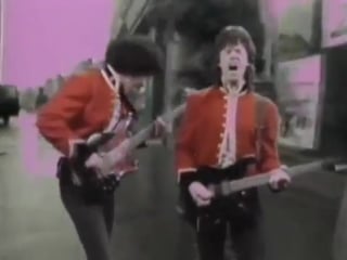 Gary moore ft philip lynott(thin lizzy) out in the fields