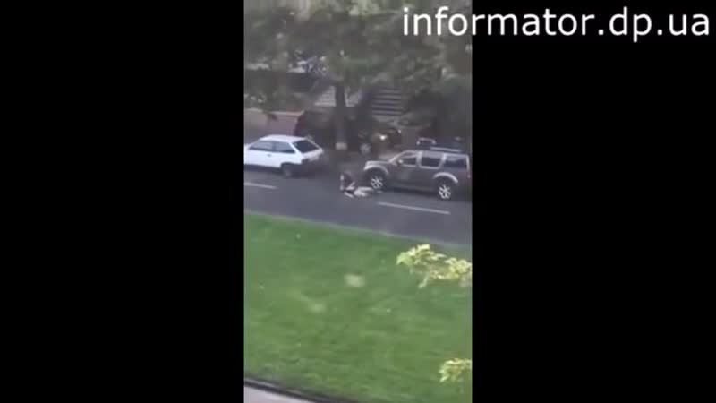 Момент расстрела атошников в центре днепропетровска видео очевидца двое погибших, пятеро раненых