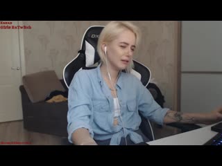 [girls rutwitch 2] gtfobae от чего растет грудь у девушек