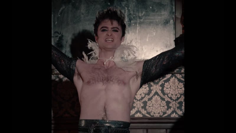 Дэниэл рэдклифф танцует