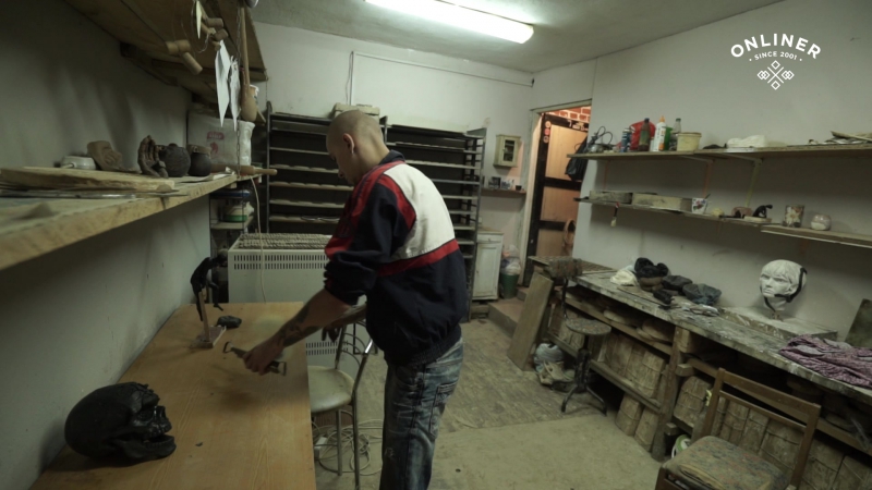 Молодой скульптор