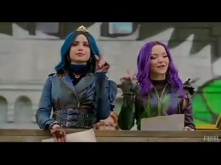 Descendants 3 mal and evie