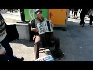 Scott dunbar one man band singing tin foil hat