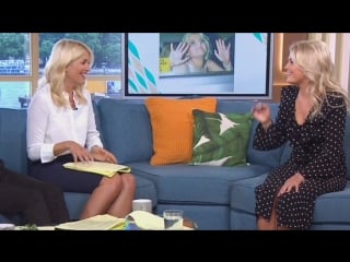 Holly willoughby milf sexy legs in tight skirt and white top flashing bra 05/06/17