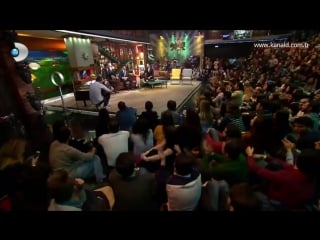 Beyaz show burak özçivit neden bu kadar yakışıklı