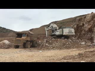 Liebherr 984 excavator loading cat dumpers sotiriadis brothers