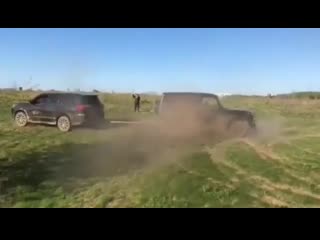 Lx570 vs g63 amg lx570 vs g63 amg