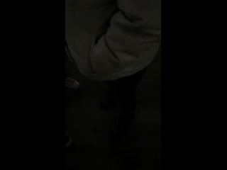 Хуевый денсер держит волосы