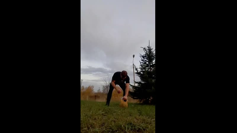 Разминка жонглирование гирей