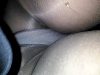 В аптеке под юбкой