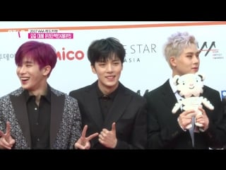 [15 11 2017] red carpet monsta x, seventeen @ 2017 asia artist awards by spotv star