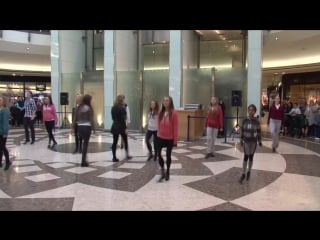 Ирландские танцы флэшмоб | irish dancing flashmob in essex by aer lingus regional and london southend airport