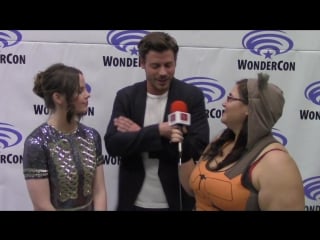 Midnight texas sarah ramos francois arnaud wondercon 2017