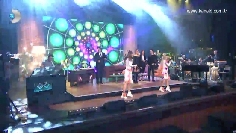 Beyaz show gökhan özen djliğiyle herkesi coşturdu