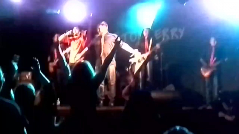 Entropic veil live at glastonberry (любительская съемка)